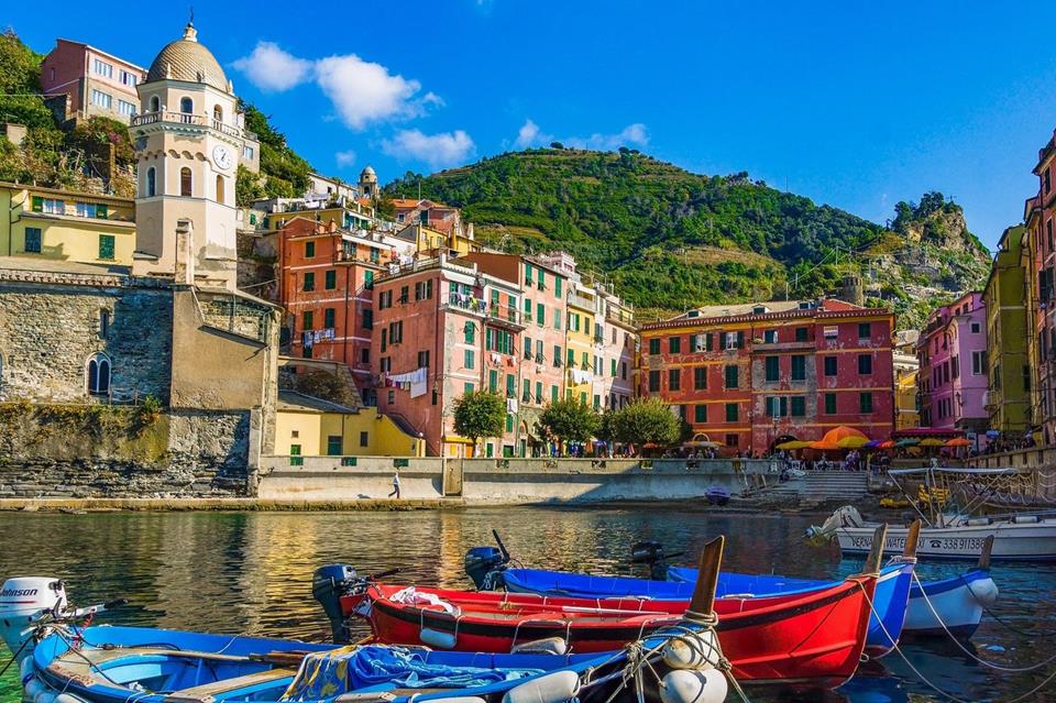 Morning at Cinque Terre Italy jigsaw puzzle